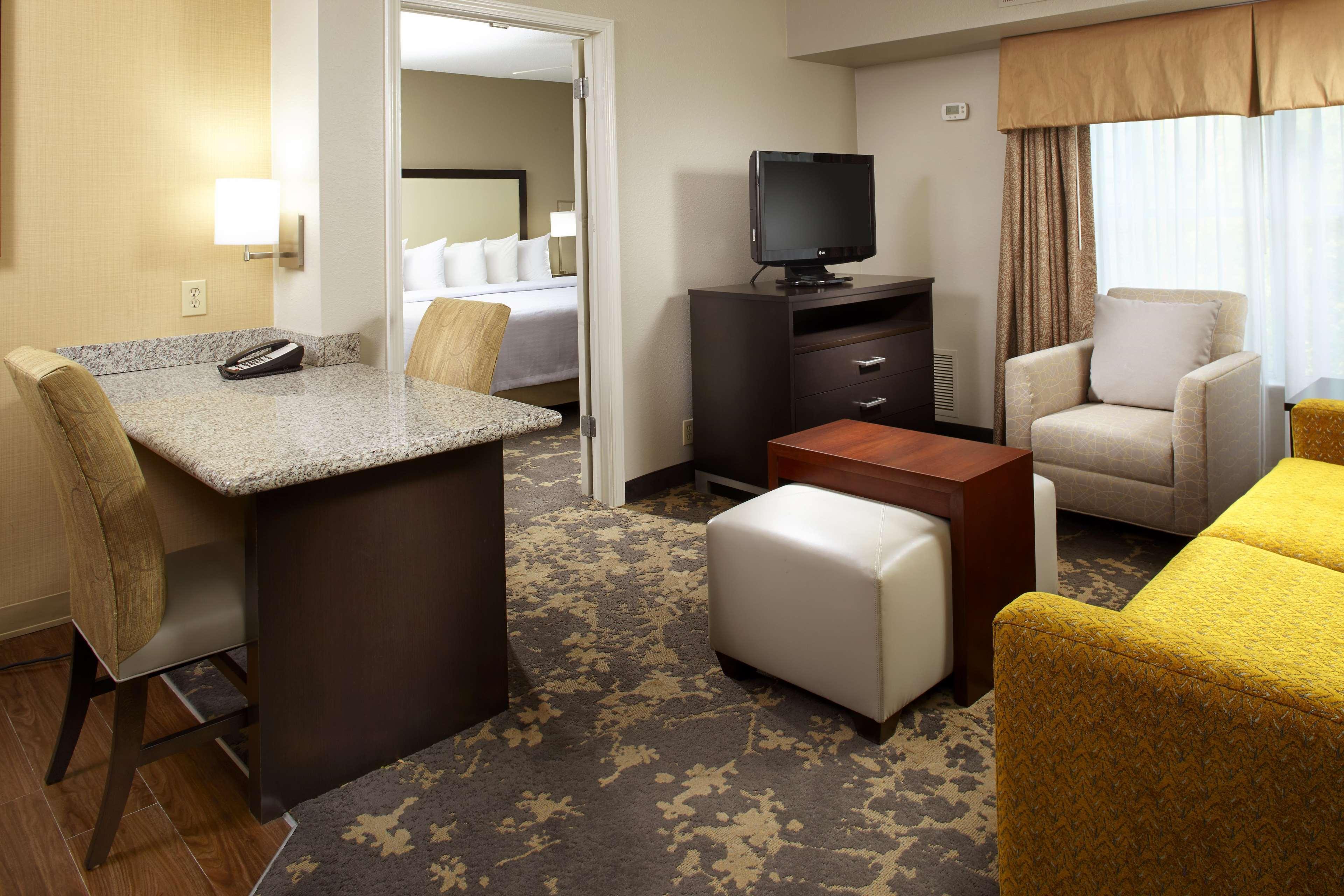 โฮมวู้ด สวีท บาย ฮิลตัน ชาร์ลอตต์ แอร์พอร์ต Hotel ชาร์ล็อต ภายนอก รูปภาพ