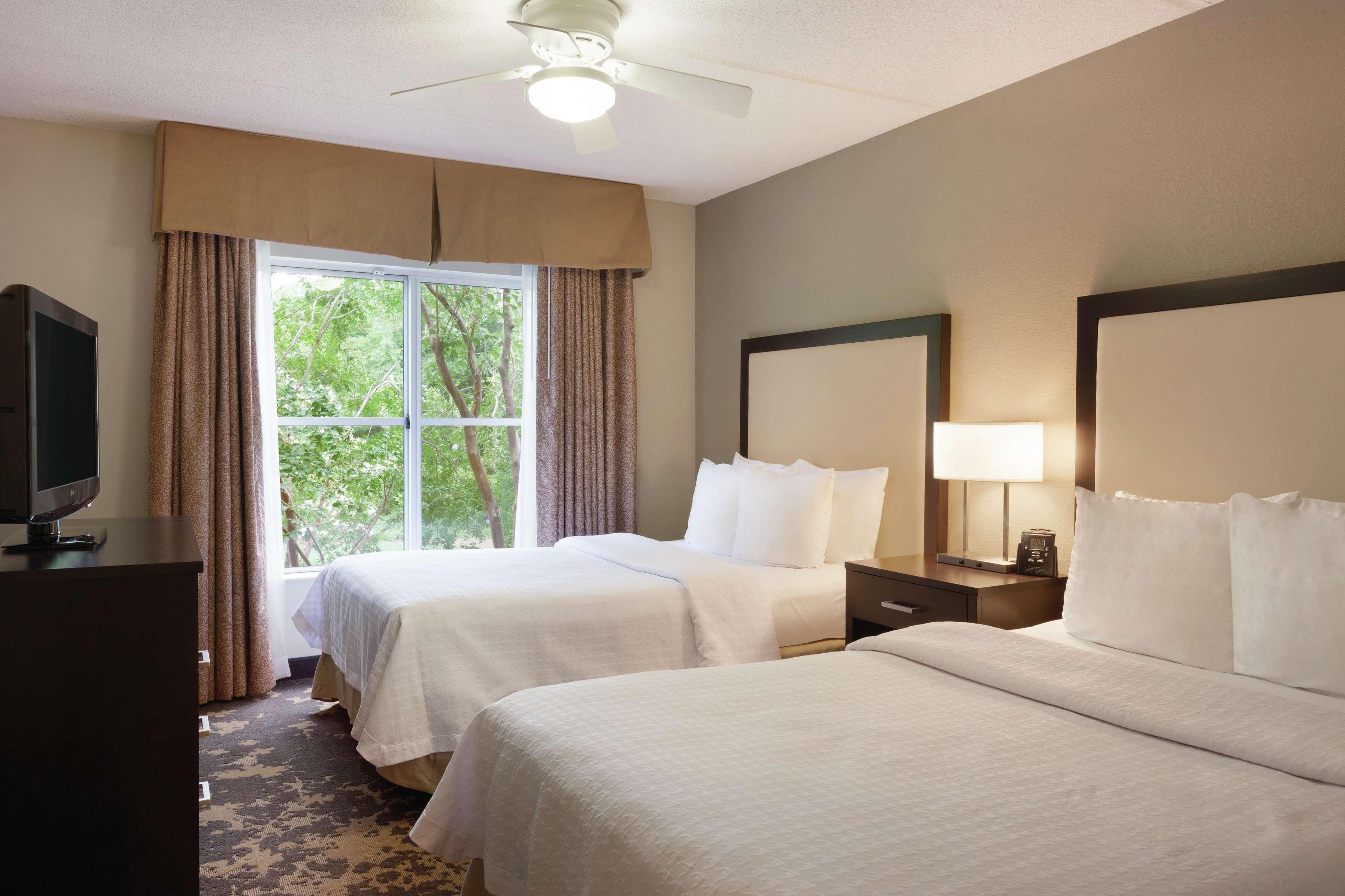 โฮมวู้ด สวีท บาย ฮิลตัน ชาร์ลอตต์ แอร์พอร์ต Hotel ชาร์ล็อต ภายนอก รูปภาพ