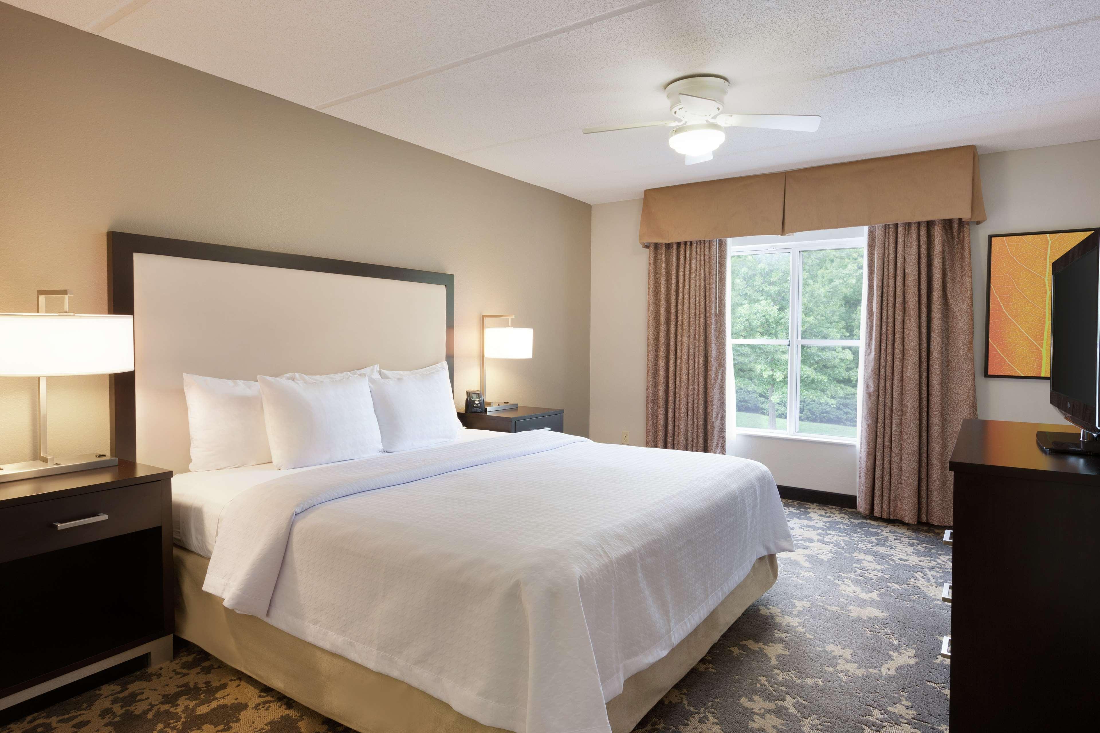 โฮมวู้ด สวีท บาย ฮิลตัน ชาร์ลอตต์ แอร์พอร์ต Hotel ชาร์ล็อต ภายนอก รูปภาพ