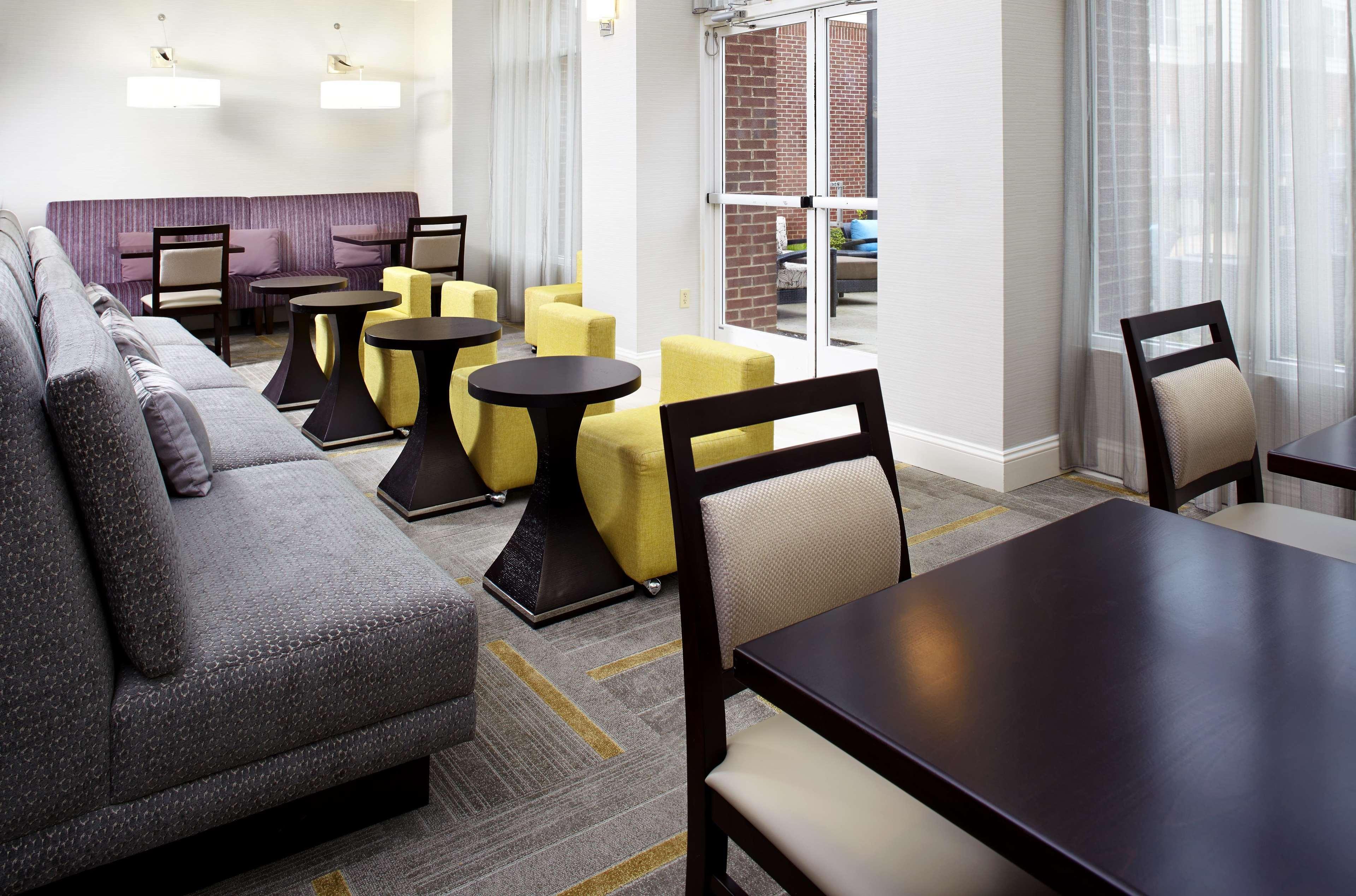 โฮมวู้ด สวีท บาย ฮิลตัน ชาร์ลอตต์ แอร์พอร์ต Hotel ชาร์ล็อต ภายนอก รูปภาพ